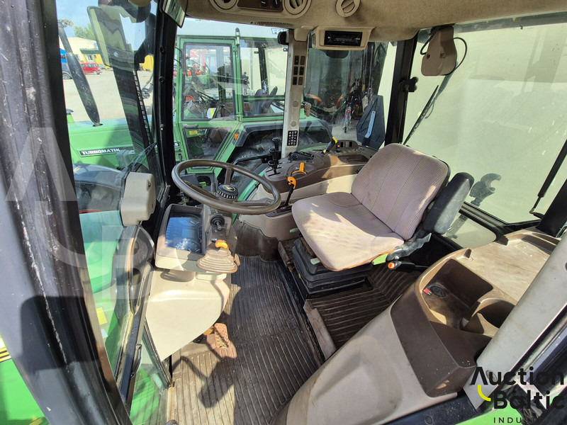 John Deere 5820 - جرار: صور 5 John Deere 5820 - جرار: صور 5