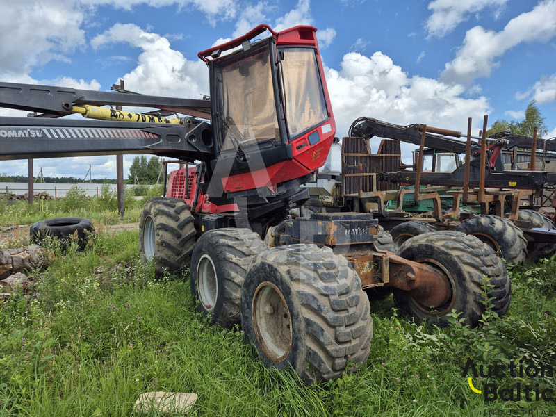 Komatsu 931.1 - آلة حصاد: صور 3 Komatsu 931.1 - آلة حصاد: صور 3