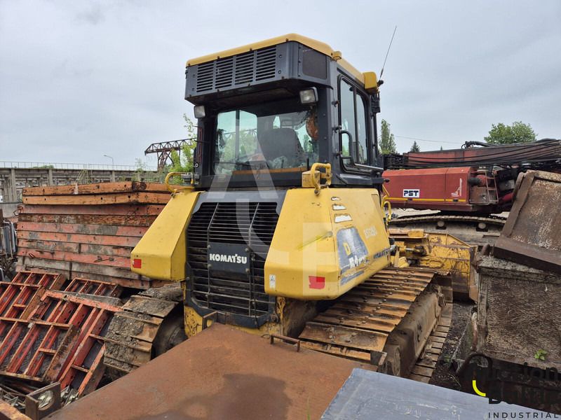 Komatsu D51EX-22 - بلدوزر: صور 4 Komatsu D51EX-22 - بلدوزر: صور 4