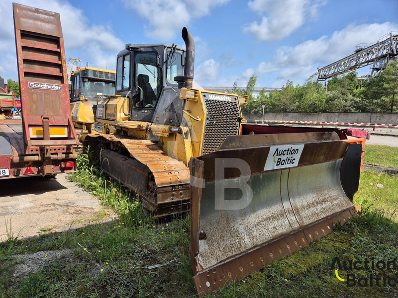 Komatsu D61EX-15 - بلدوزر: صور 1 Komatsu D61EX-15 - بلدوزر: صور 1