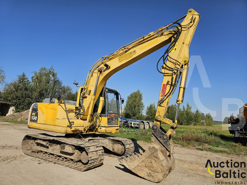 Komatsu PC130-8 - حفارات زحافة: صور 1 Komatsu PC130-8 - حفارات زحافة: صور 1