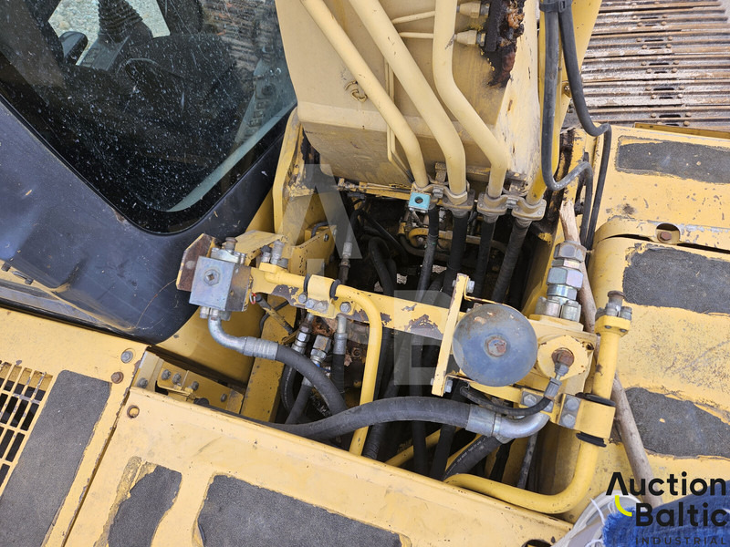 حفارات زحافة Komatsu PC240NLC-7K: صور 17