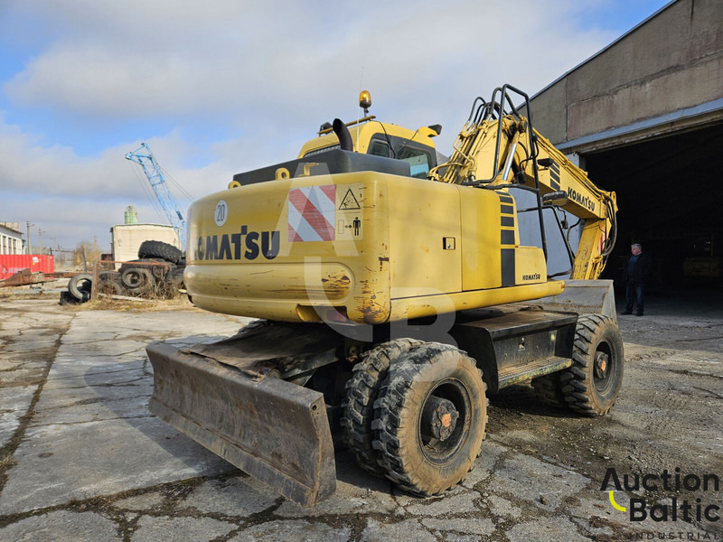 Komatsu PW130ES-6K - حفارة على عجلات: صور 3 Komatsu PW130ES-6K - حفارة على عجلات: صور 3