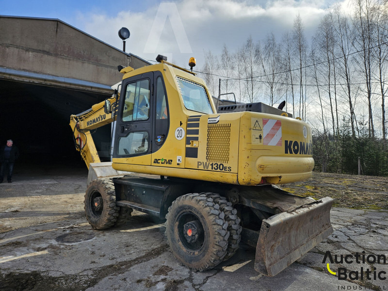 Komatsu PW130ES-6K - حفارة على عجلات: صور 4 Komatsu PW130ES-6K - حفارة على عجلات: صور 4