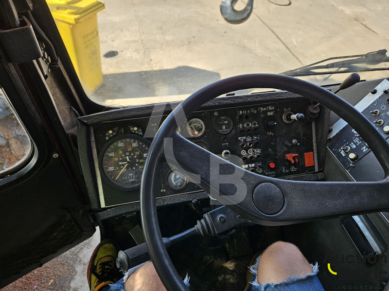 رافعة لجميع التضاريس Krupp KMK 4060: صور 6