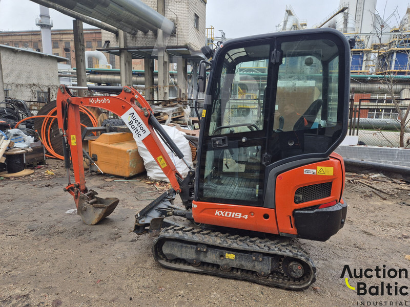 Kubota KX 019-4 - حفارة مصغرة: صور 4 Kubota KX 019-4 - حفارة مصغرة: صور 4