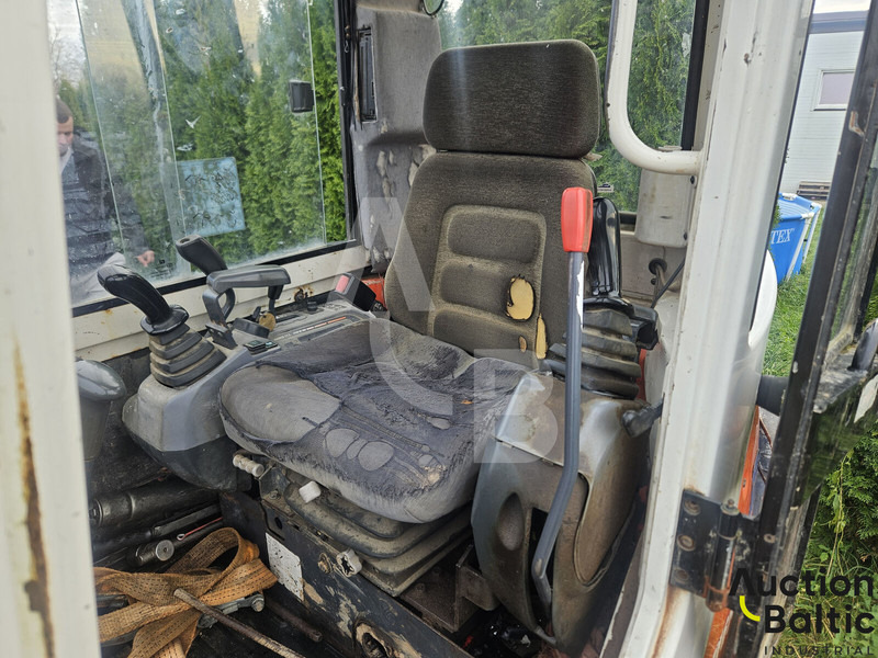 Kubota KX 61-3 - حفارة مصغرة: صور 5 Kubota KX 61-3 - حفارة مصغرة: صور 5