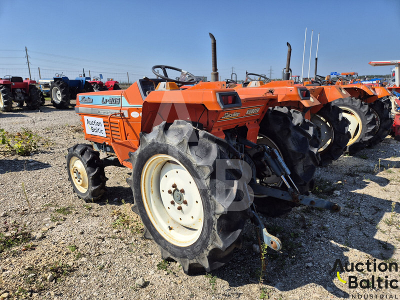Kubota L1-205D - جرار: صور 4 Kubota L1-205D - جرار: صور 4