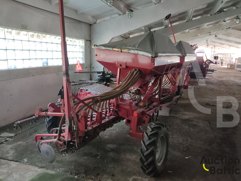 Kverneland DT-6 - آلات البذر والغرس والشتل: صور 3 Kverneland DT-6 - آلات البذر والغرس والشتل: صور 3