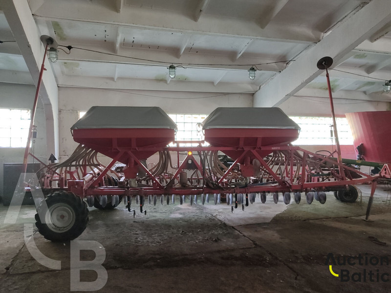 Kverneland DT-6 - آلات البذر والغرس والشتل: صور 1 Kverneland DT-6 - آلات البذر والغرس والشتل: صور 1