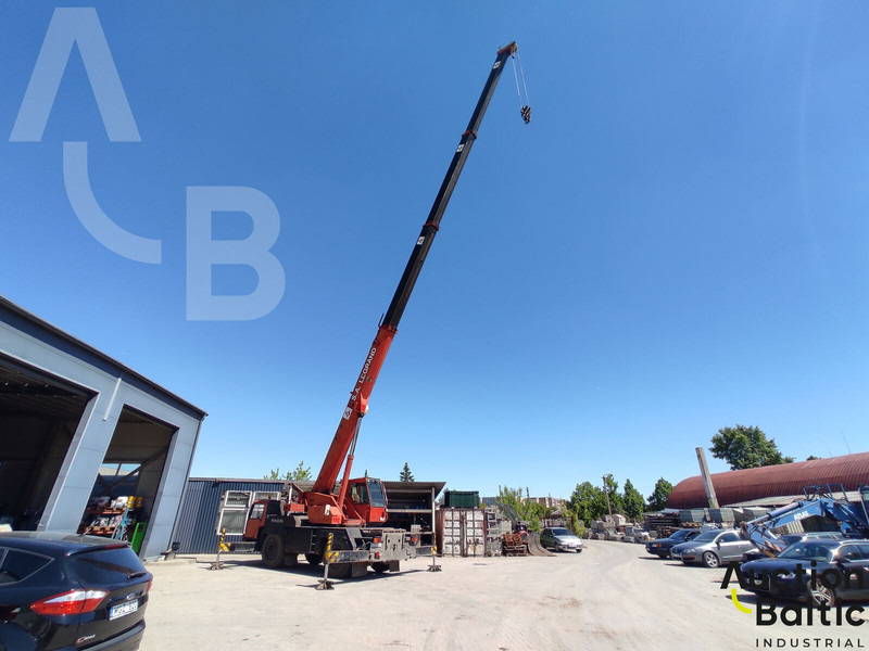 Liebherr LTM 1025 - رافعة لجميع التضاريس: صور 2 Liebherr LTM 1025 - رافعة لجميع التضاريس: صور 2
