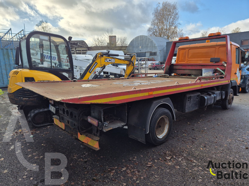 MAN 10.153 - سيارة السحب للتصليح: صور 3 MAN 10.153 - سيارة السحب للتصليح: صور 3