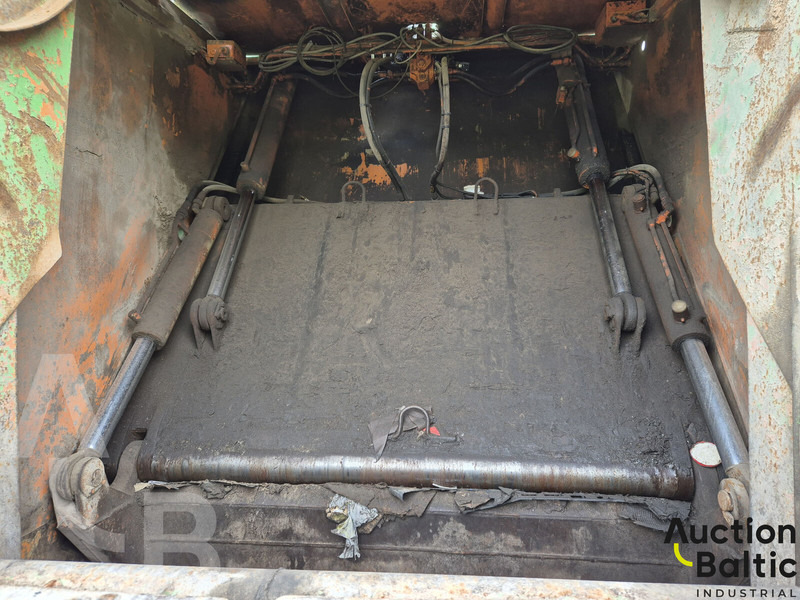 شاحنة القمامة MAN TGA26.310: صور 12