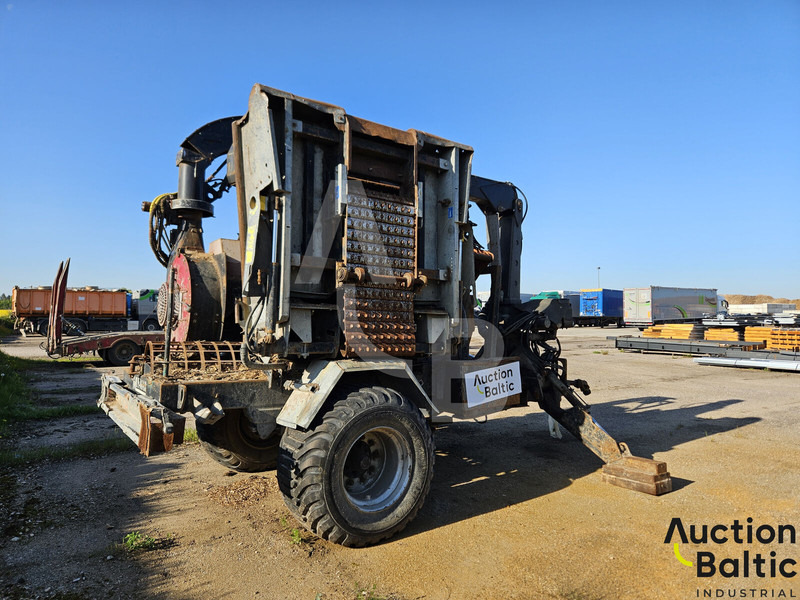 MUS-MAX 7 - ماكينة تقطيع الأغصان: صور 4 MUS-MAX 7 - ماكينة تقطيع الأغصان: صور 4