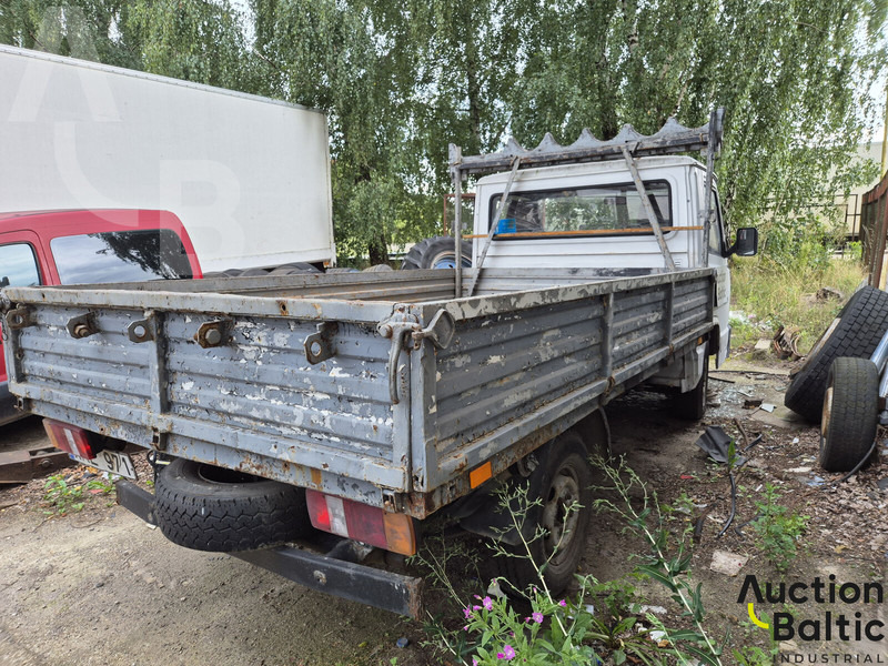 Mercedes-Benz 100-serie 100 D - الشاحنات الصغيرة المسطحة: صور 4 Mercedes-Benz 100-serie 100 D - الشاحنات الصغيرة المسطحة: صور 4