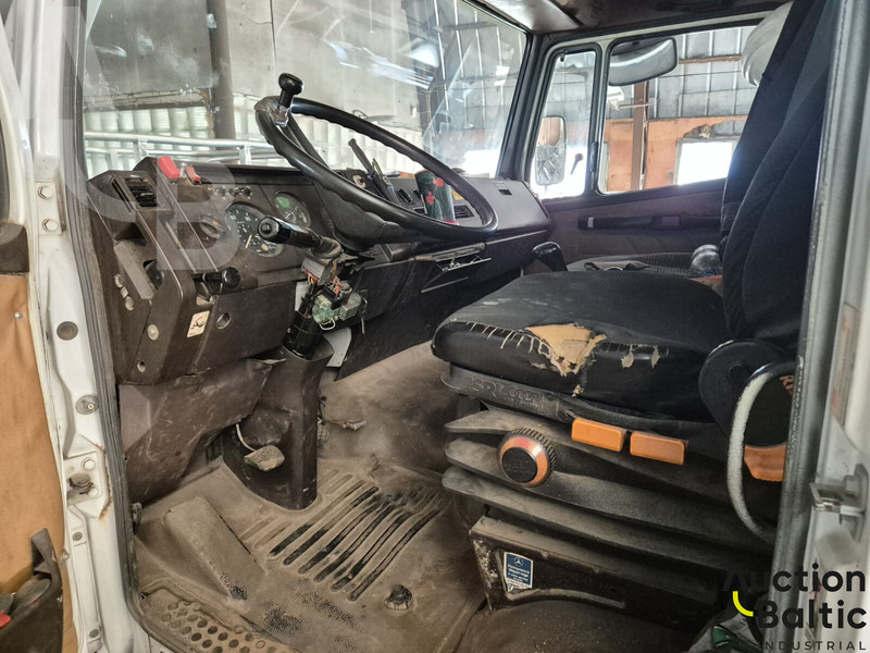 Mercedes-Benz 1114 - مصاعد الازدهار محمولة على شاحنة: صور 5 Mercedes-Benz 1114 - مصاعد الازدهار محمولة على شاحنة: صور 5