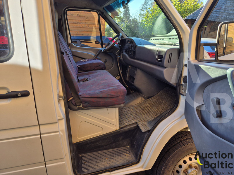 فان Mercedes-Benz 300-serie 312 D: صور 8 فان Mercedes-Benz 300-serie 312 D: صور 8