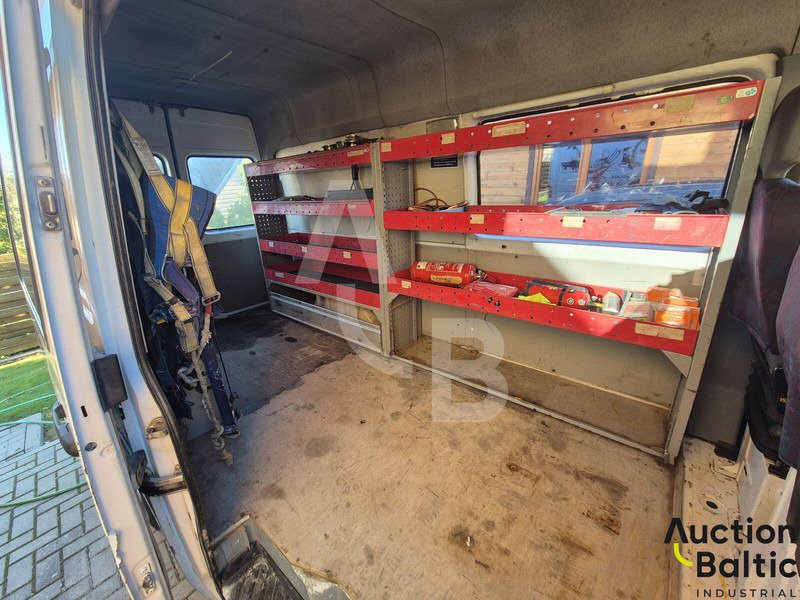 فان Mercedes-Benz 300-serie 312 D: صور 9 فان Mercedes-Benz 300-serie 312 D: صور 9