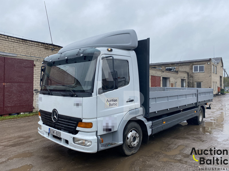 Mercedes-Benz 815 - شاحنات مسطحة: صور 1 Mercedes-Benz 815 - شاحنات مسطحة: صور 1