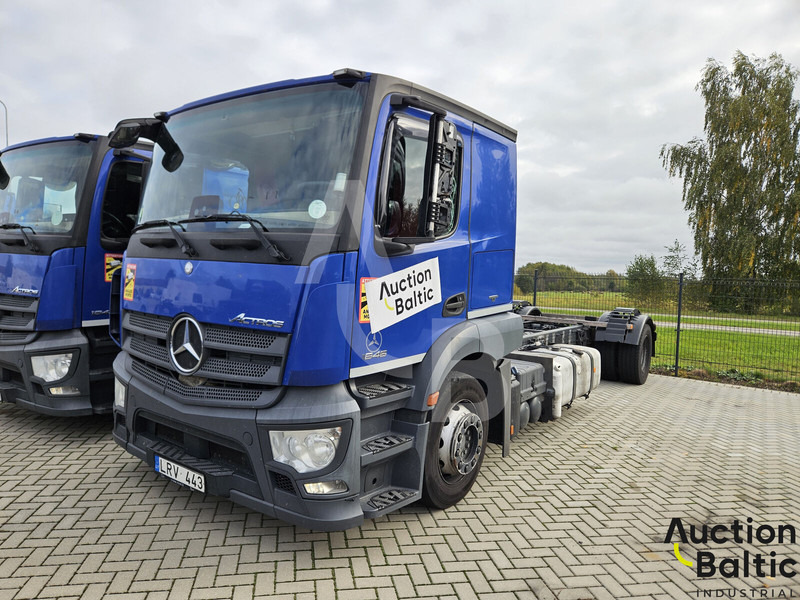 Mercedes-Benz Actros 1843 - الشاسيه شاحنة: صور 1 Mercedes-Benz Actros 1843 - الشاسيه شاحنة: صور 1