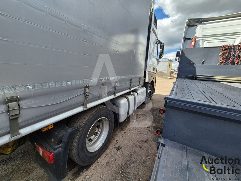 Mercedes-Benz Actros 1845 - شاحنة جرار: صور 4 Mercedes-Benz Actros 1845 - شاحنة جرار: صور 4
