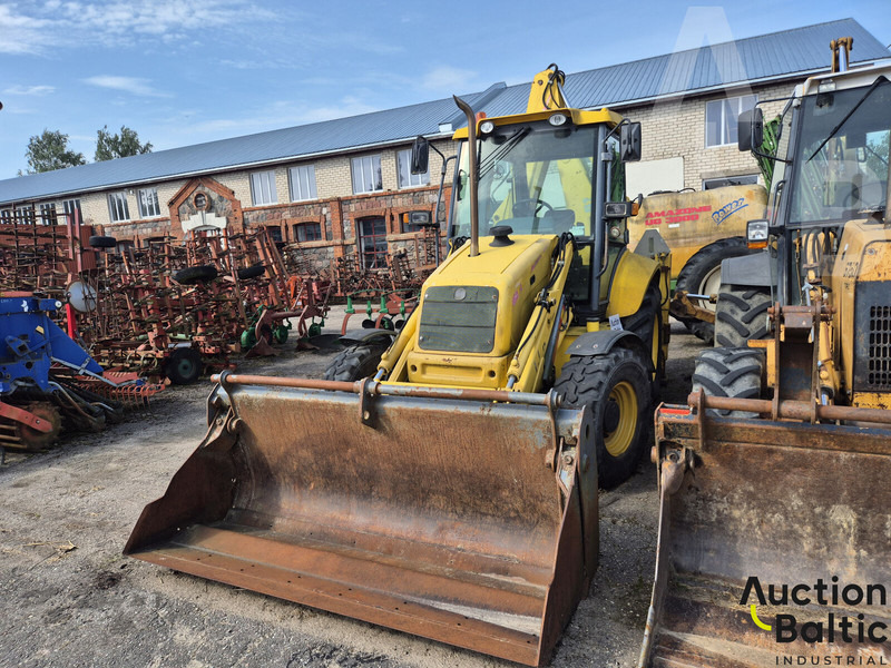 New Holland LB 110-4 PT - حفارة على عجلات: صور 2 New Holland LB 110-4 PT - حفارة على عجلات: صور 2