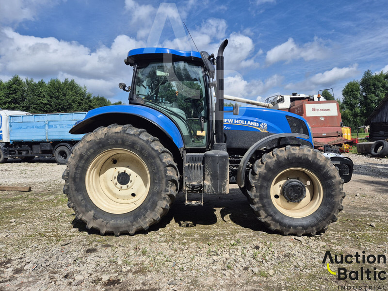 New Holland T 7.210 - جرار: صور 3 New Holland T 7.210 - جرار: صور 3
