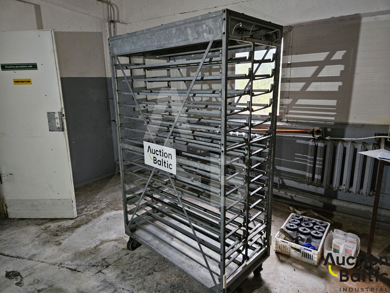 Onbekend Jamesway - المعدات لتربية الماشية: صور 1 Onbekend Jamesway - المعدات لتربية الماشية: صور 1