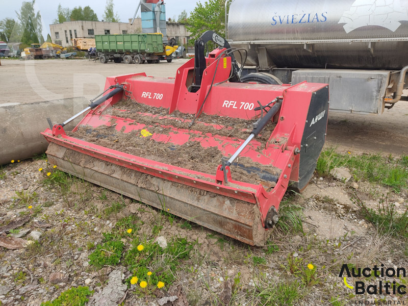 Prinoth RFL 700-2300U - ماكينة تقطيع الأغصان: صور 3 Prinoth RFL 700-2300U - ماكينة تقطيع الأغصان: صور 3