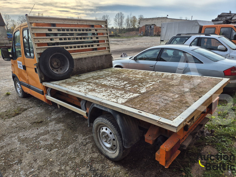 Renault Master - شاحنات مسطحة: صور 4 Renault Master - شاحنات مسطحة: صور 4