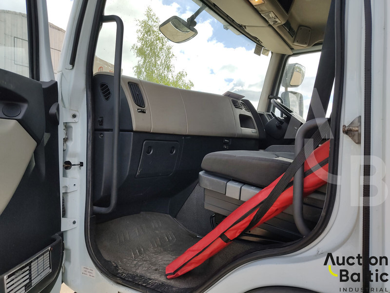 Renault Premium - شاحنة نقل سيارات شاحنة: صور 5 Renault Premium - شاحنة نقل سيارات شاحنة: صور 5