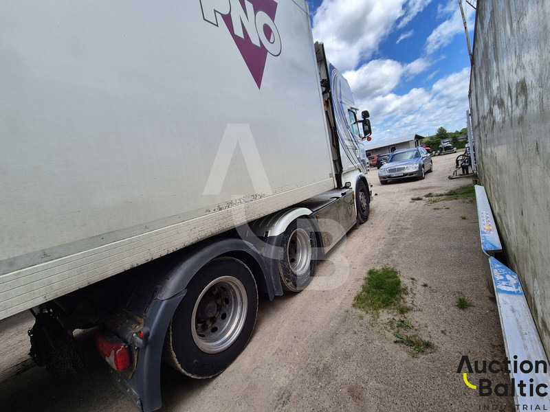 Scania R 560 - شاحنة جرار: صور 4 Scania R 560 - شاحنة جرار: صور 4