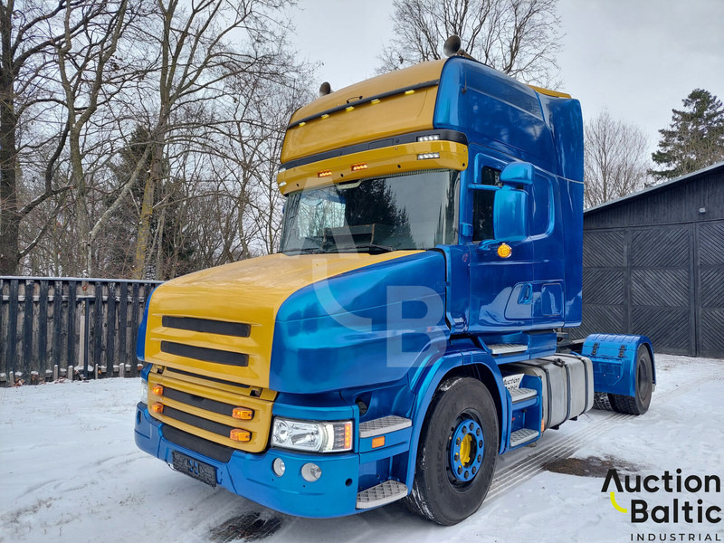 Scania T 114 LA - شاحنة جرار: صور 1 Scania T 114 LA - شاحنة جرار: صور 1