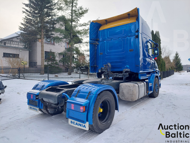 Scania T 114 LA - شاحنة جرار: صور 4 Scania T 114 LA - شاحنة جرار: صور 4