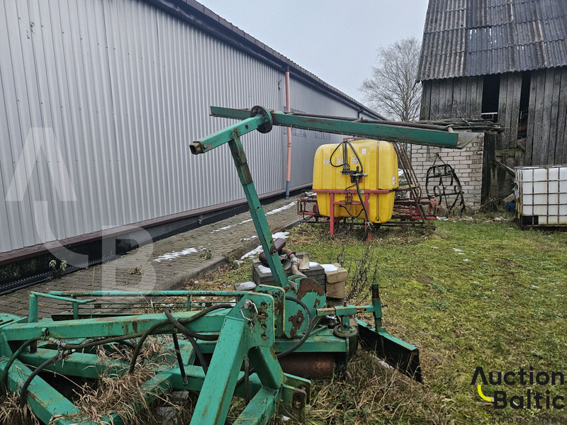 The pumpkin bulldozer - آلة تسوية الأرض: صور 5 The pumpkin bulldozer - آلة تسوية الأرض: صور 5