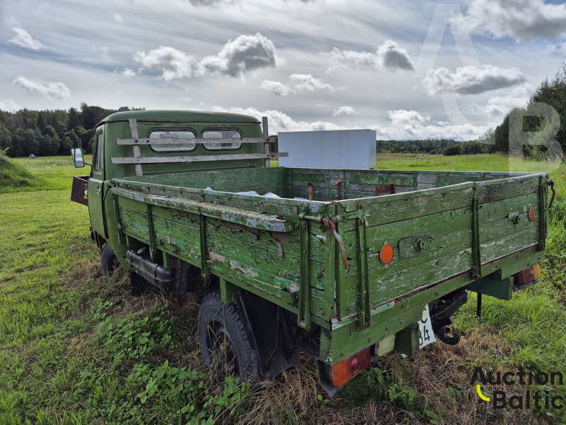 UAZ UAZ 452 - الشاحنات الصغيرة المسطحة: صور 3 UAZ UAZ 452 - الشاحنات الصغيرة المسطحة: صور 3