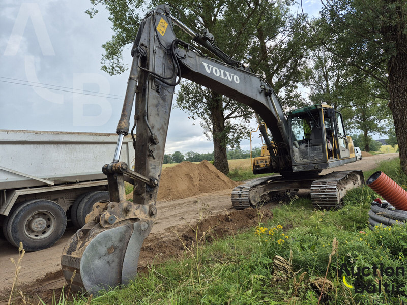 Volvo EC 210 C L - حفارات زحافة: صور 2 Volvo EC 210 C L - حفارات زحافة: صور 2