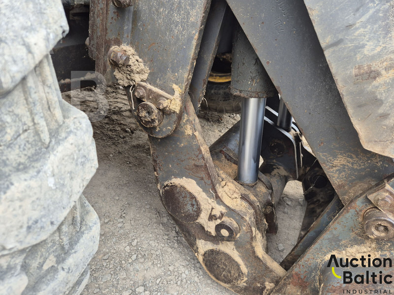 حفارة على عجلات Volvo EW 160 B: صور 15 حفارة على عجلات Volvo EW 160 B: صور 15