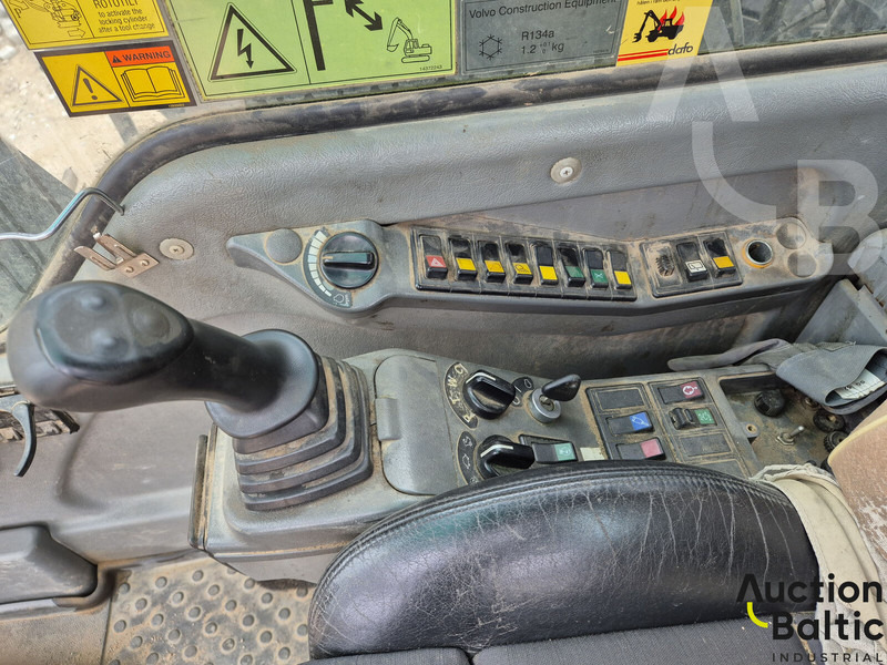 حفارة على عجلات Volvo EW 160 B: صور 10 حفارة على عجلات Volvo EW 160 B: صور 10