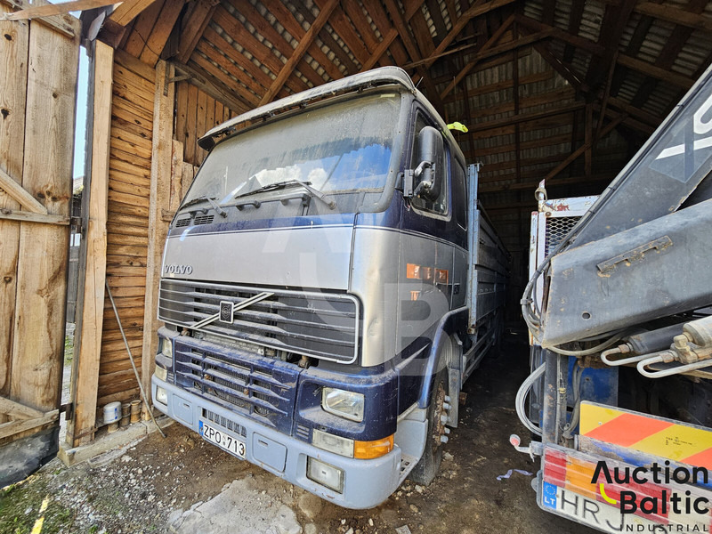 Volvo FH12 - شاحنات مسطحة: صور 1 Volvo FH12 - شاحنات مسطحة: صور 1