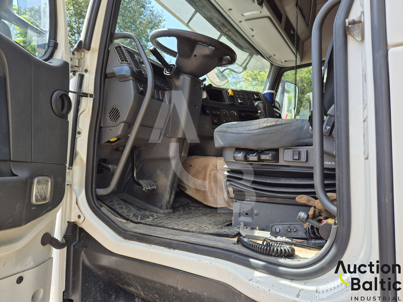 Volvo FH460 - شاحنة جرار: صور 5 Volvo FH460 - شاحنة جرار: صور 5