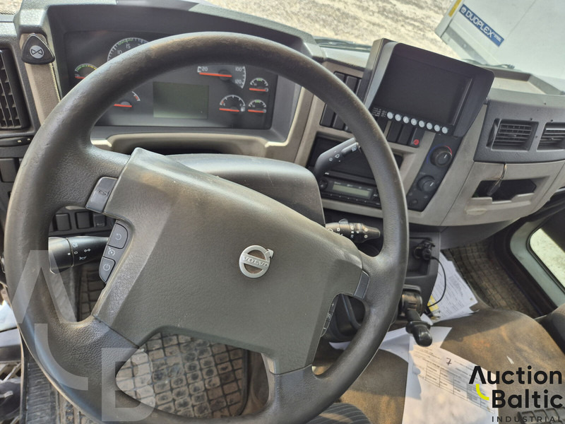 Volvo FL240 - بصندوق مغلق شاحنة: صور 5 Volvo FL240 - بصندوق مغلق شاحنة: صور 5