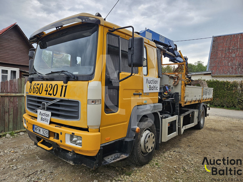 Volvo FL6 250 - شاحنات مسطحة, شاحنة كرين: صور 1 Volvo FL6 250 - شاحنات مسطحة, شاحنة كرين: صور 1