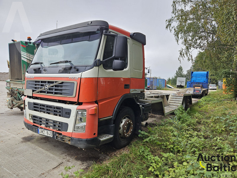 Volvo FM12 - شاحنة نقل سيارات شاحنة: صور 2 Volvo FM12 - شاحنة نقل سيارات شاحنة: صور 2
