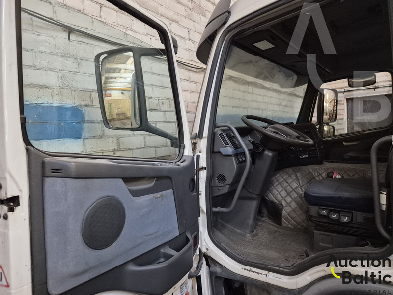 Volvo FM380 - شاحنات مسطحة: صور 5 Volvo FM380 - شاحنات مسطحة: صور 5