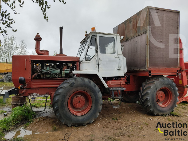 XTZ T-150K - جرار: صور 3 XTZ T-150K - جرار: صور 3