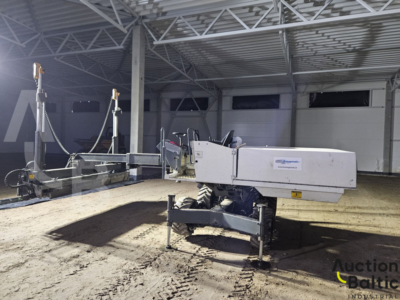 Somero S-100 LASER SCREED - العامل بالقار: صور 4 Somero S-100 LASER SCREED - العامل بالقار: صور 4