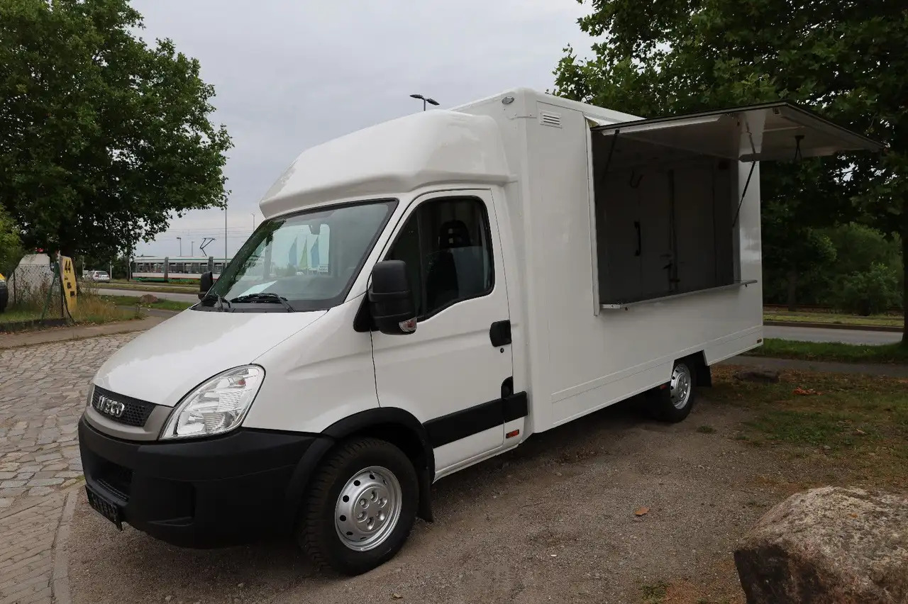 Iveco C30C/ FOODTRUCK/ Daily - شاحنات طعام: صور 3 Iveco C30C/ FOODTRUCK/ Daily - شاحنات طعام: صور 3