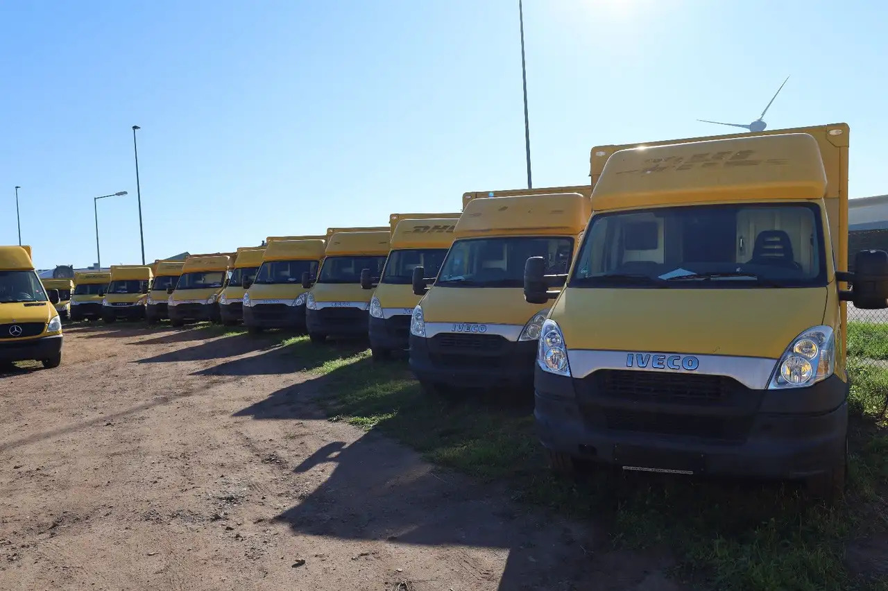 Iveco Daily/ Regalsystem/Luftfeder/KURZ/1. Hand - أخرى: صور 1 Iveco Daily/ Regalsystem/Luftfeder/KURZ/1. Hand - أخرى: صور 1