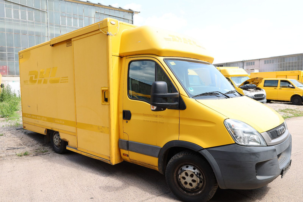 Iveco Daily/ Regalsystem/Luftfeder/Motorschaden - الشاحنات الصغيرة صندوق مغلق: صور 2 Iveco Daily/ Regalsystem/Luftfeder/Motorschaden - الشاحنات الصغيرة صندوق مغلق: صور 2